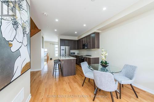 2527 Castlegate Crossing, Pickering, ON - Indoor Photo Showing Dining Room