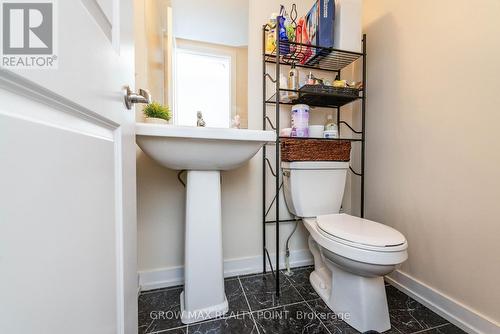 2527 Castlegate Crossing, Pickering, ON - Indoor Photo Showing Bathroom