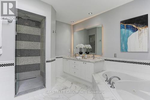 73 Elm Avenue, Richmond Hill (Langstaff), ON - Indoor Photo Showing Bathroom