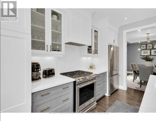 152 Mcdonnell Crescent, Bradford West Gwillimbury (Bradford), ON - Indoor Photo Showing Kitchen With Upgraded Kitchen