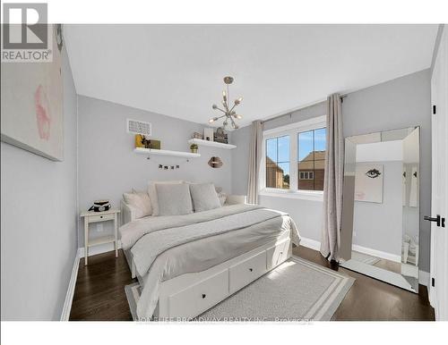 152 Mcdonnell Crescent, Bradford West Gwillimbury (Bradford), ON - Indoor Photo Showing Bedroom