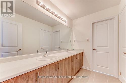 1530 Harker Street, Innisfil, ON - Indoor Photo Showing Bathroom