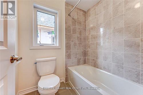 1530 Harker Street, Innisfil, ON - Indoor Photo Showing Bathroom