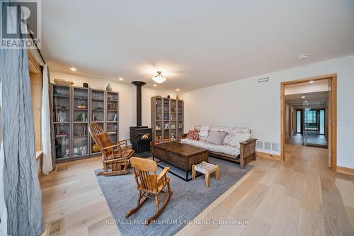 5174 Cherry Street, Whitchurch-Stouffville, ON - Indoor Photo Showing Living Room With Fireplace