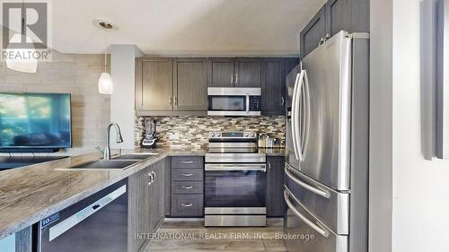 162 - 51 Trott Boulevard, Collingwood, ON - Indoor Photo Showing Kitchen With Double Sink With Upgraded Kitchen