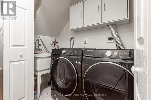 8 - 2062 Lakeshore Road W, Oakville (Bronte West), ON - Indoor Photo Showing Laundry Room