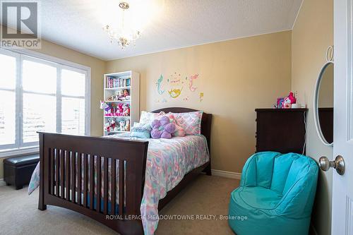 32 Tatra Crescent, Brampton, ON - Indoor Photo Showing Bedroom