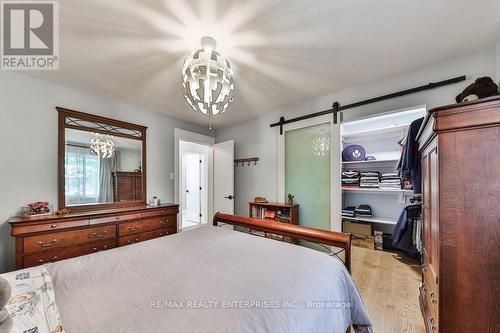 2131 Lynchmere Avenue, Mississauga, ON - Indoor Photo Showing Bedroom