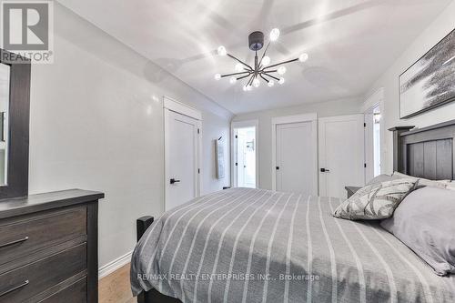 2131 Lynchmere Avenue, Mississauga, ON - Indoor Photo Showing Bedroom