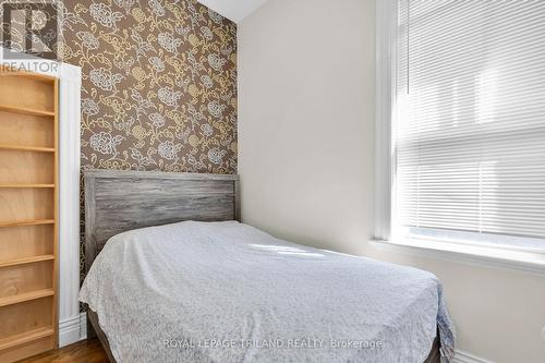 224 Waterloo Street, London, ON - Indoor Photo Showing Bedroom