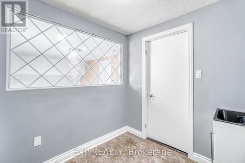 111 Morton Way, Brampton (Fletcher'S West), ON - Indoor Photo Showing Other Room