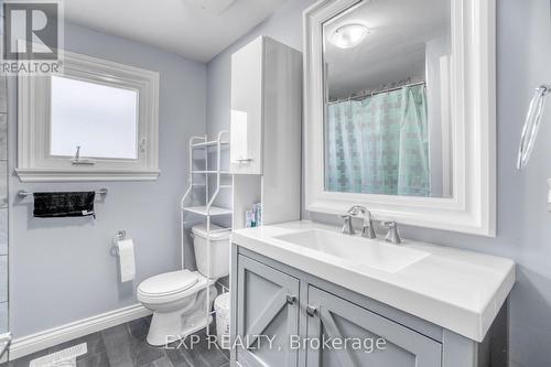 111 Morton Way, Brampton, ON - Indoor Photo Showing Bathroom