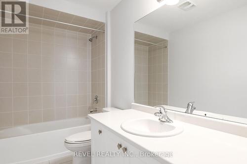 24 Mckay Avenue, Kawartha Lakes (Lindsay), ON - Indoor Photo Showing Bathroom