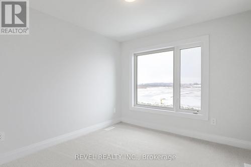 24 Mckay Avenue, Kawartha Lakes (Lindsay), ON - Indoor Photo Showing Other Room