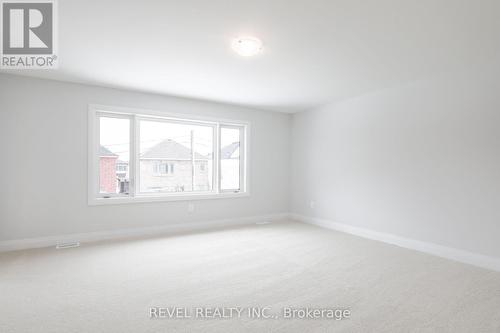 24 Mckay Avenue, Kawartha Lakes (Lindsay), ON - Indoor Photo Showing Other Room