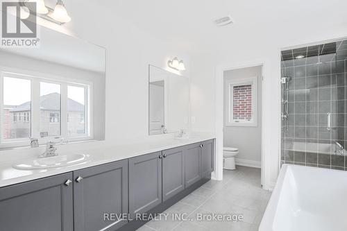 24 Mckay Avenue, Kawartha Lakes (Lindsay), ON - Indoor Photo Showing Bathroom