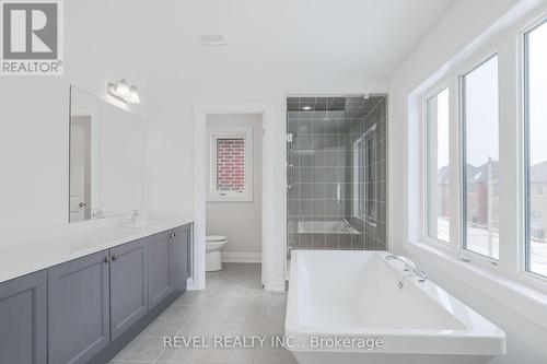 24 Mckay Avenue, Kawartha Lakes (Lindsay), ON - Indoor Photo Showing Bathroom