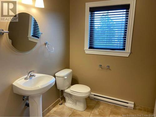 97 Stoneham, Moncton, NB - Indoor Photo Showing Bathroom