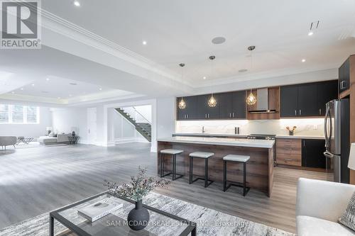 540 Bob O Link Road, Mississauga (Clarkson), ON - Indoor Photo Showing Kitchen With Upgraded Kitchen