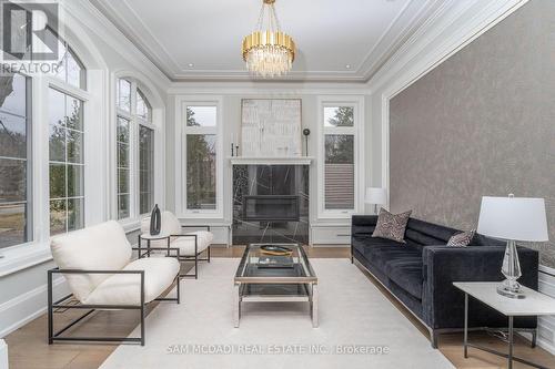 540 Bob O Link Road, Mississauga (Clarkson), ON - Indoor Photo Showing Living Room