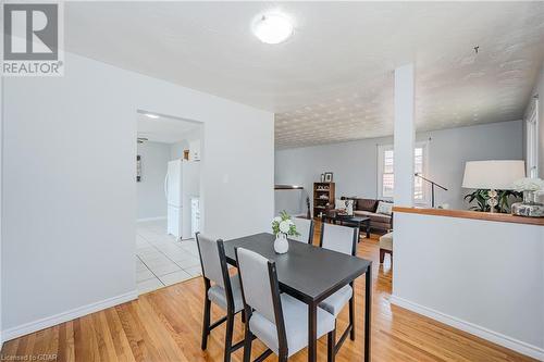 125 Brant Avenue, Guelph, ON - Indoor Photo Showing Dining Room