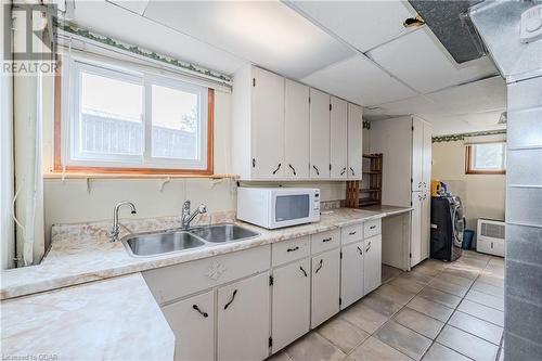 125 Brant Avenue, Guelph, ON - Indoor Photo Showing Kitchen With Double Sink