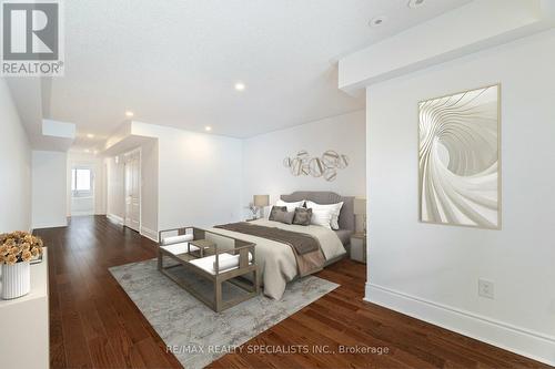 8C Clairtrell Road, Toronto (Willowdale East), ON - Indoor Photo Showing Bedroom