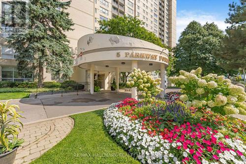 306 - 5 Parkway Forest Drive, Toronto (Henry Farm), ON - Outdoor