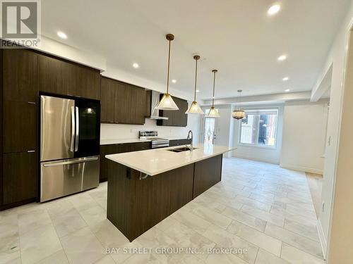 8 Sweet Pear Street, Markham, ON - Indoor Photo Showing Kitchen With Upgraded Kitchen