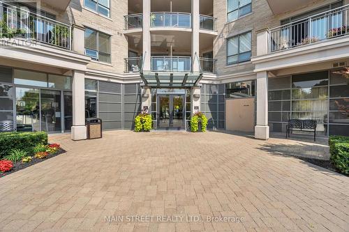 403 - 180 John Way W, Aurora (Bayview Wellington), ON - Outdoor With Balcony