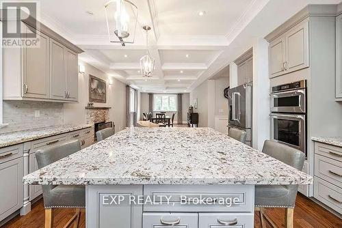 7840 Patterson Side Road, Caledon, ON - Indoor Photo Showing Kitchen With Upgraded Kitchen