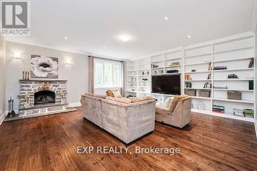 7840 Patterson Side Road, Caledon, ON - Indoor Photo Showing Living Room With Fireplace