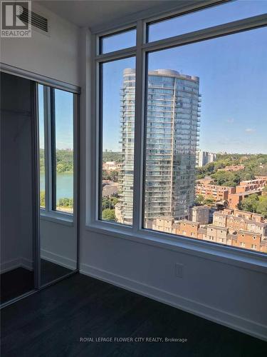 1802 - 1926 Lakeshore Boulevard W, Toronto (High Park-Swansea), ON - Indoor Photo Showing Other Room