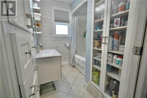 1231 Attlee Avenue, Sudbury, ON - Indoor Photo Showing Bathroom