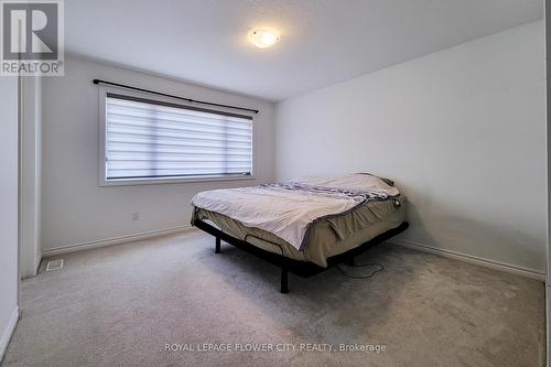 417 Freure Drive N, Cambridge, ON - Indoor Photo Showing Bedroom