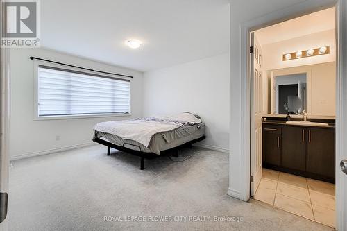 417 Freure Drive N, Cambridge, ON - Indoor Photo Showing Bedroom