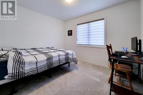 417 Freure Drive N, Cambridge, ON - Indoor Photo Showing Bedroom