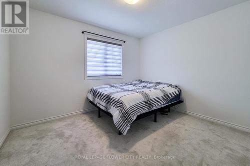 417 Freure Drive N, Cambridge, ON - Indoor Photo Showing Bedroom