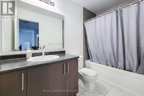 417 Freure Drive N, Cambridge, ON - Indoor Photo Showing Bathroom