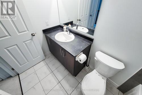 417 Freure Drive N, Cambridge, ON - Indoor Photo Showing Bathroom