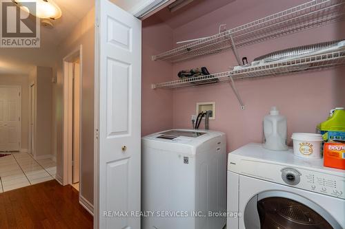 757 Guildwood Boulevard, London, ON - Indoor Photo Showing Laundry Room