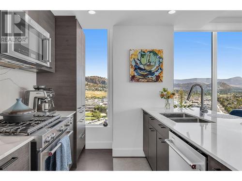 1191 Sunset Drive Unit# 2002, Kelowna, BC - Indoor Photo Showing Kitchen With Double Sink With Upgraded Kitchen