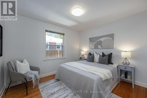 725 Eastbourne Avenue, Oshawa (Eastdale), ON - Indoor Photo Showing Bedroom