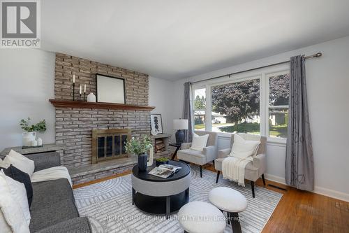 725 Eastbourne Avenue, Oshawa (Eastdale), ON - Indoor Photo Showing Living Room With Fireplace