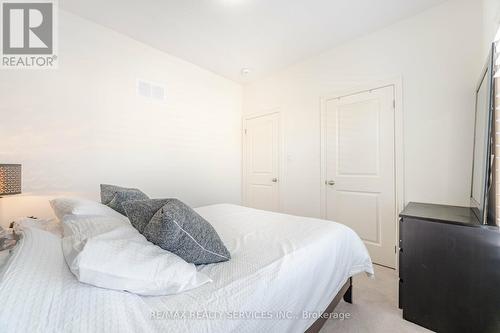 123 Adventura Road, Brampton (Northwest Brampton), ON - Indoor Photo Showing Bedroom