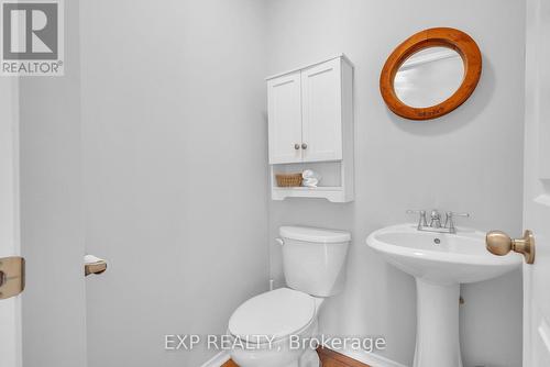 827 Northwood Drive, Cobourg, ON - Indoor Photo Showing Bathroom