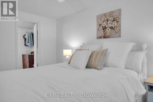 827 Northwood Drive, Cobourg, ON - Indoor Photo Showing Bedroom