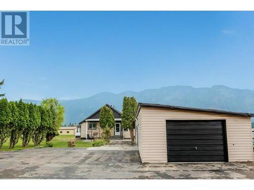 2637 24Th Street, Lister, BC - Outdoor