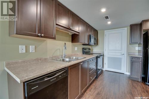 5106 110 Willis Crescent, Saskatoon, SK - Indoor Photo Showing Kitchen With Double Sink