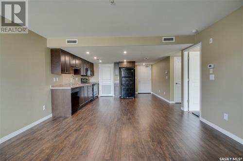 5106 110 Willis Crescent, Saskatoon, SK - Indoor Photo Showing Kitchen